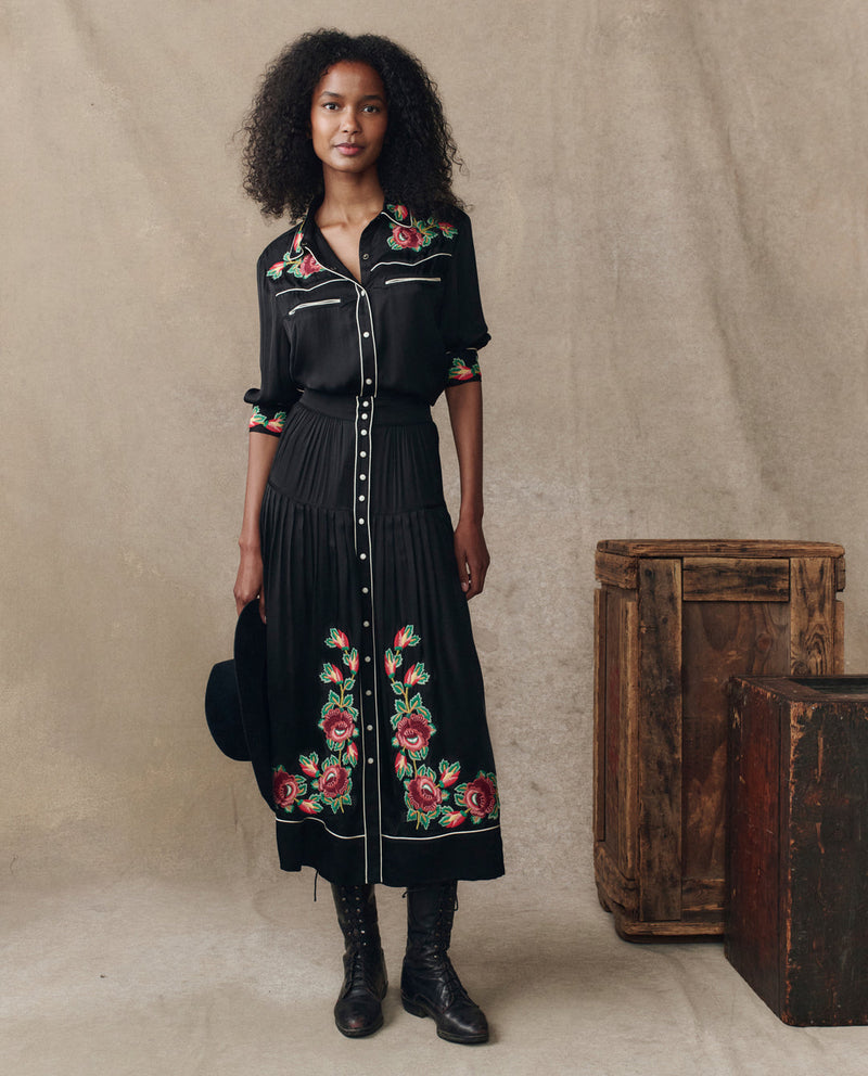 THE HEIRLOOM ROSE HIGHLAND SKIRT BLACK