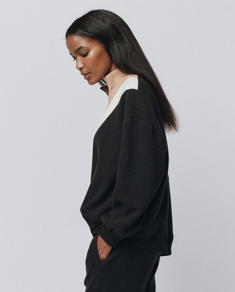 THE COLOURBLOCK CHALET SWEATSHIRT ALMOST BLACK
