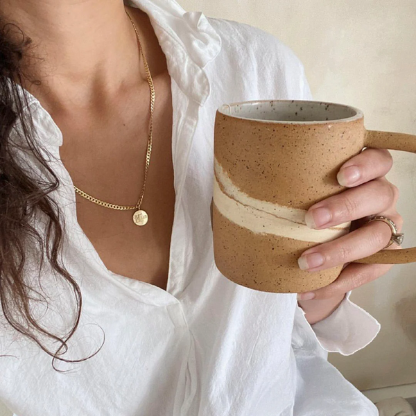 MEDALLION SIGNET NECKLACE ONE CHARM WITH CHAIN