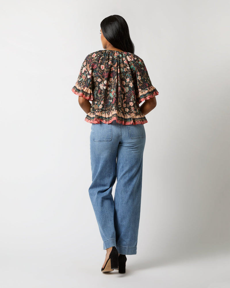 Alessia top in obsidian botanica