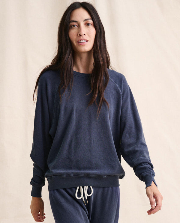 College sweatshirt in washed navy